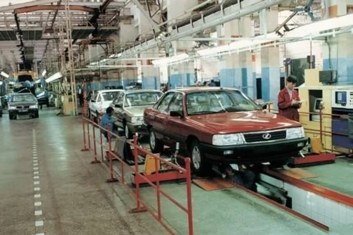 Узнали в AV.BY. Сотрудничество с VW и лимузин для президента США. Почему китайский FAW, пришедший на наш рынок, — далеко не ноунейм Узнали в AV.BY. Сотрудничество с VW и лимузин для президента США. Почему китайский FAW, пришедший на наш рынок, — далеко не ноунейм