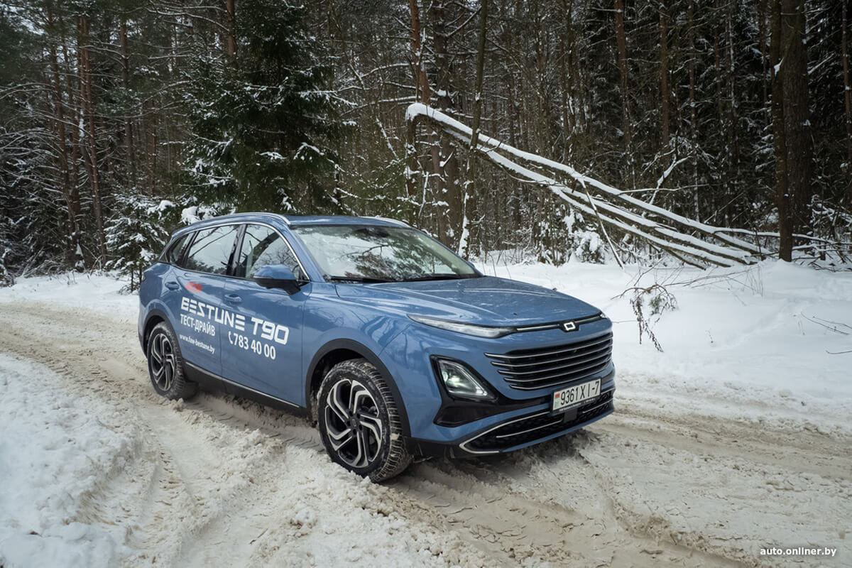 Проверено Onliner.by. Обзор и тест-драйв Т90 в зимних условиях Проверено Onliner.by. Обзор и тест-драйв Т90 в зимних условиях