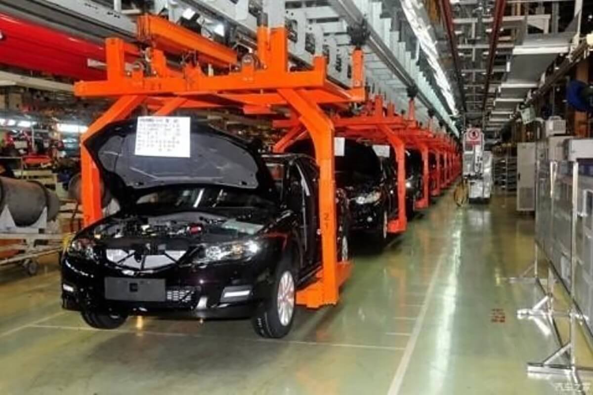 Узнали в AV.BY. Сотрудничество с VW и лимузин для президента США. Почему китайский FAW, пришедший на наш рынок, — далеко не ноунейм Узнали в AV.BY. Сотрудничество с VW и лимузин для президента США. Почему китайский FAW, пришедший на наш рынок, — далеко не ноунейм