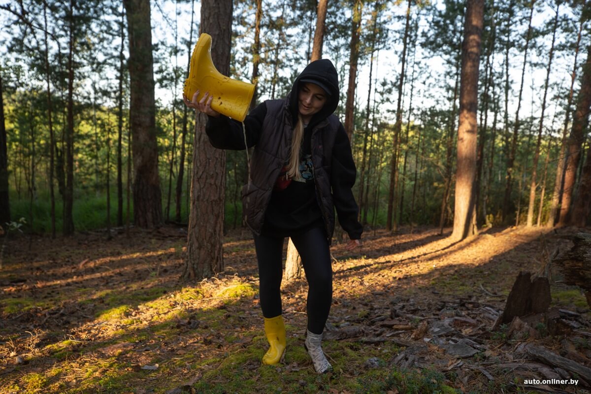 Путешествия Onliner.by с Bestune T77. Рассвет на болоте, царь-сосна и барсучьи норы. Вместе с королевой Полесья исследуем долину Припяти на FAW BESTUNE T77 Путешествия Onliner.by с Bestune T77. Рассвет на болоте, царь-сосна и барсучьи норы. Вместе с королевой Полесья исследуем долину Припяти на FAW BESTUNE T77