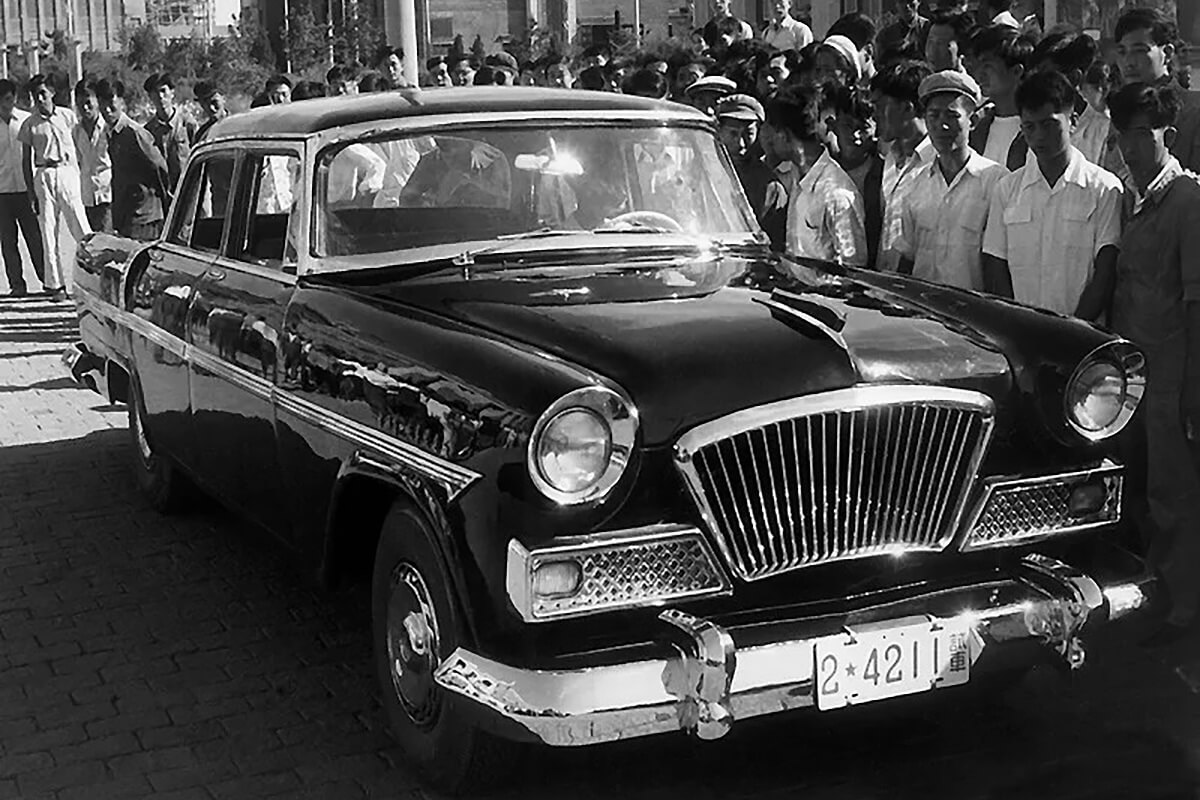 Узнали в AV.BY. Сотрудничество с VW и лимузин для президента США. Почему китайский FAW, пришедший на наш рынок, — далеко не ноунейм Узнали в AV.BY. Сотрудничество с VW и лимузин для президента США. Почему китайский FAW, пришедший на наш рынок, — далеко не ноунейм