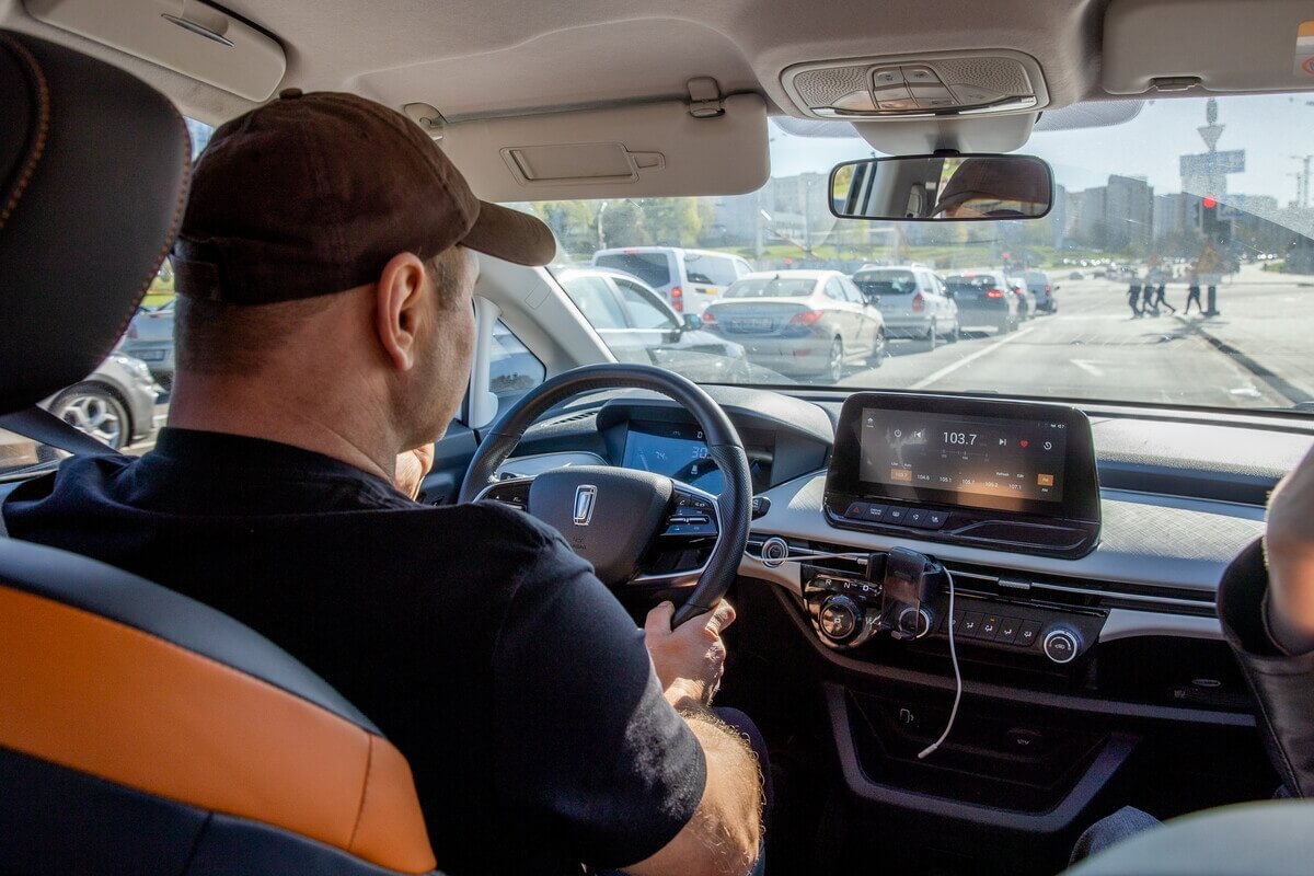 Проверено AV.BY Отзыв таксиста про эксплуатацию электровэна Bestune NAT Проверено AV.BY Отзыв таксиста про эксплуатацию электровэна Bestune NAT