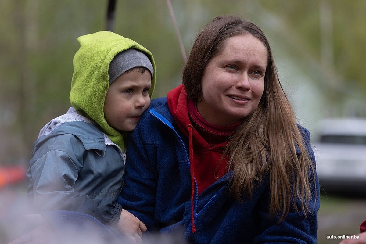 Весенний сплав и FAW Bestune NAT: история про семью экстремалов от Onliner.by Весенний сплав и FAW Bestune NAT: история про семью экстремалов от Onliner.by