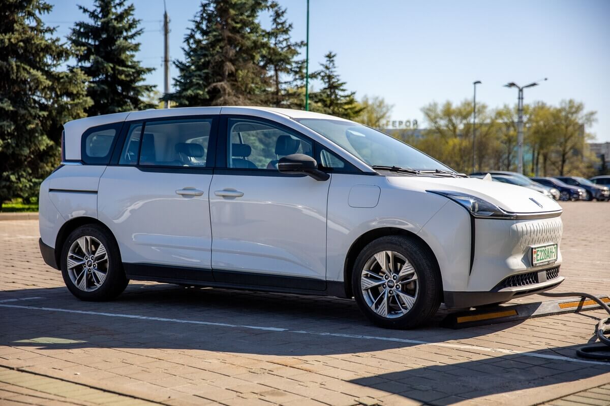 Проверено AV.BY Отзыв таксиста про эксплуатацию электровэна Bestune NAT Проверено AV.BY Отзыв таксиста про эксплуатацию электровэна Bestune NAT