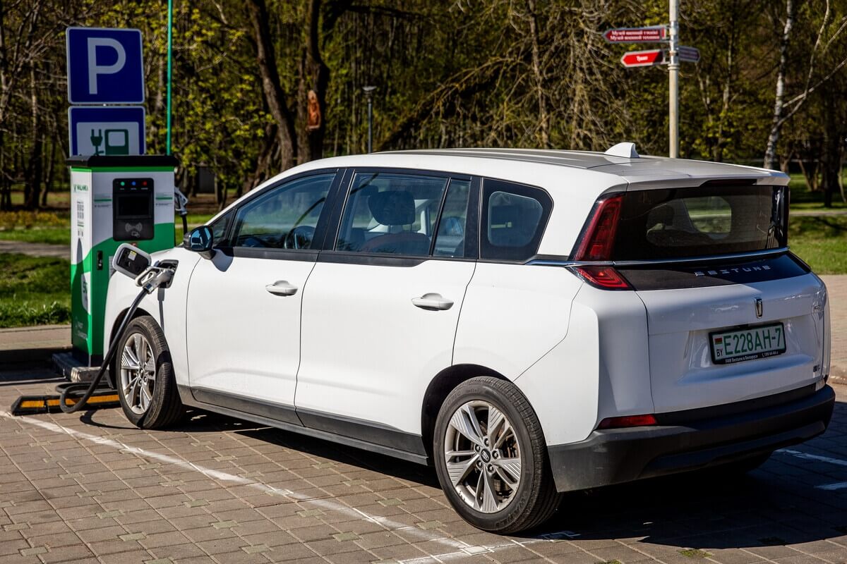 Проверено AV.BY Отзыв таксиста про эксплуатацию электровэна Bestune NAT Проверено AV.BY Отзыв таксиста про эксплуатацию электровэна Bestune NAT