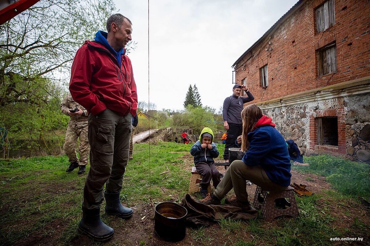 Весенний сплав и FAW Bestune NAT: история про семью экстремалов от Onliner.by Весенний сплав и FAW Bestune NAT: история про семью экстремалов от Onliner.by