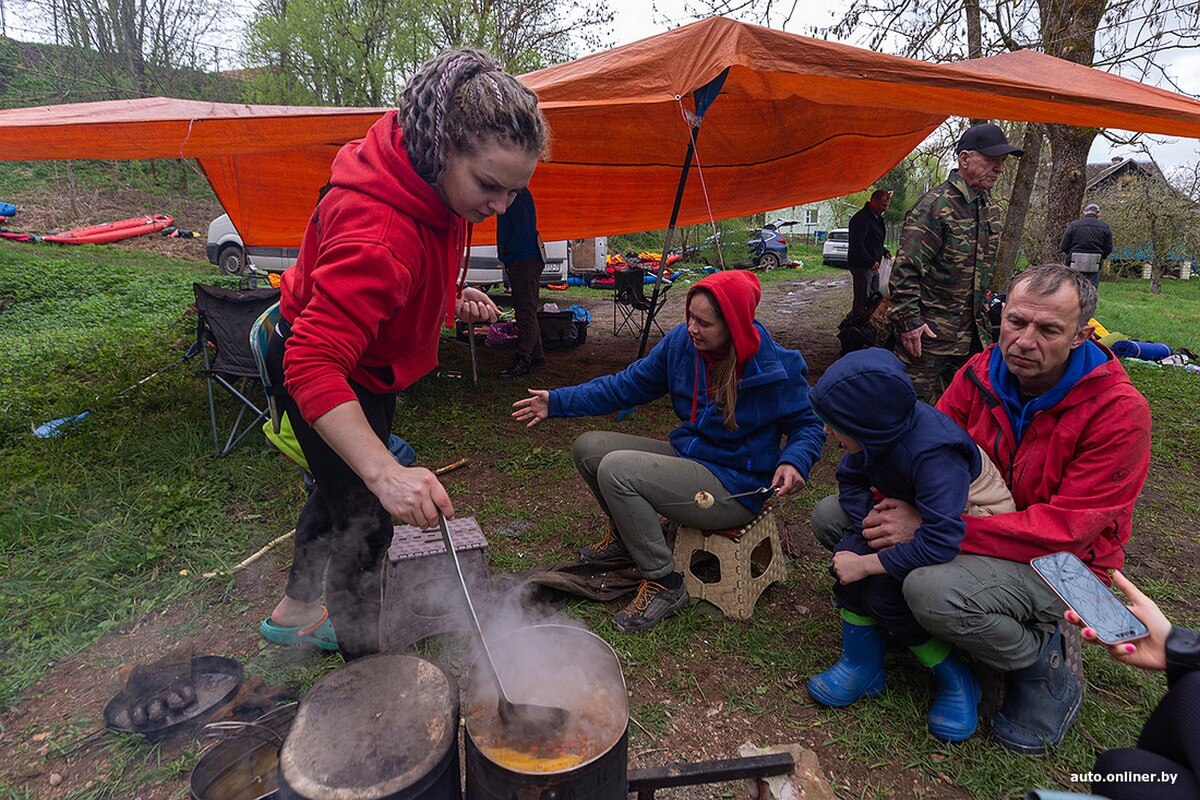 Весенний сплав и FAW Bestune NAT: история про семью экстремалов от Onliner.by Весенний сплав и FAW Bestune NAT: история про семью экстремалов от Onliner.by