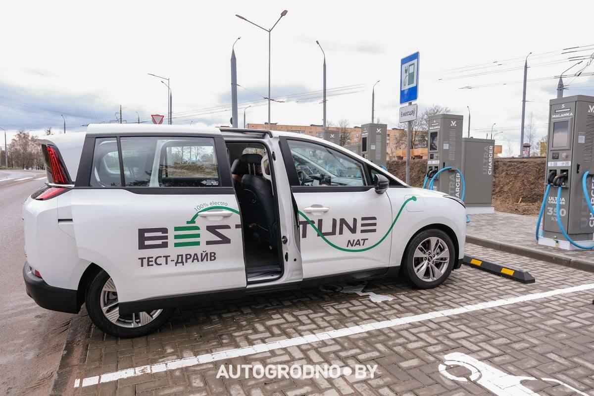 Насколько FAW Bestune NAT с гарантией 400 000 км подходит под такси? Узнали в «АвтоГродно» Насколько FAW Bestune NAT с гарантией 400 000 км подходит под такси? Узнали в «АвтоГродно»