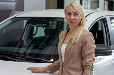 Как выгодно перейти на служебные электромобили: реальные расчеты