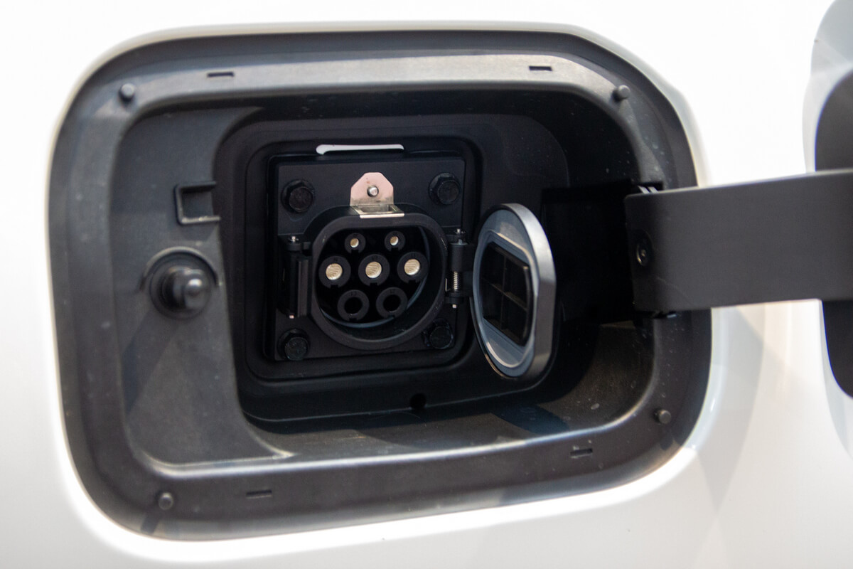 Как выгодно перейти на служебные электромобили: реальные расчеты Как выгодно перейти на служебные электромобили: реальные расчеты