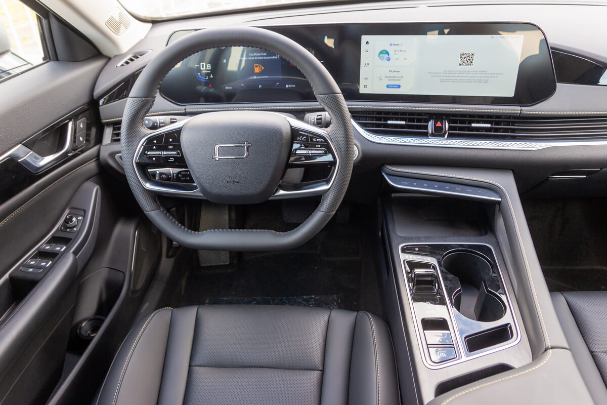 Новые FAW Bestune B70 уже в Беларуси: первые фото и цена