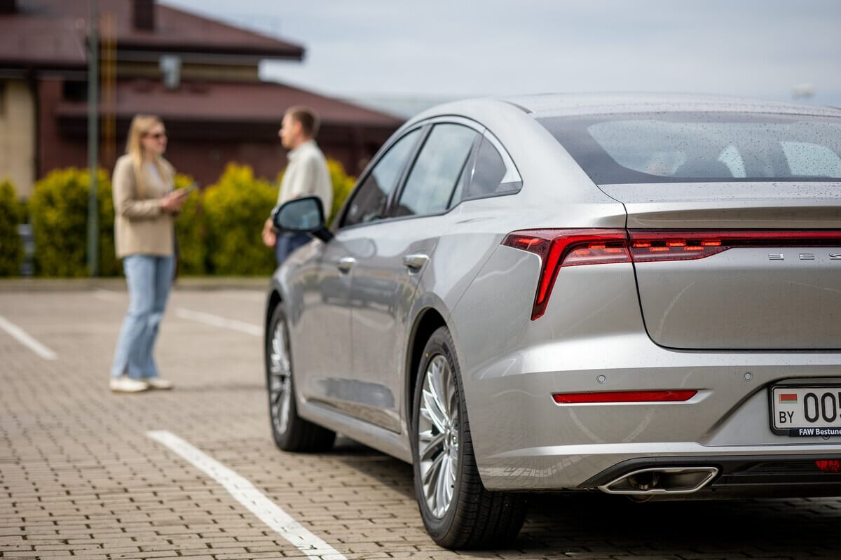 «Bestune B70 не хуже японского седана, а цена удивляет». Минчанин рассказал av.by о покупке автомобиля «Bestune B70 не хуже японского седана, а цена удивляет». Минчанин рассказал av.by о покупке автомобиля