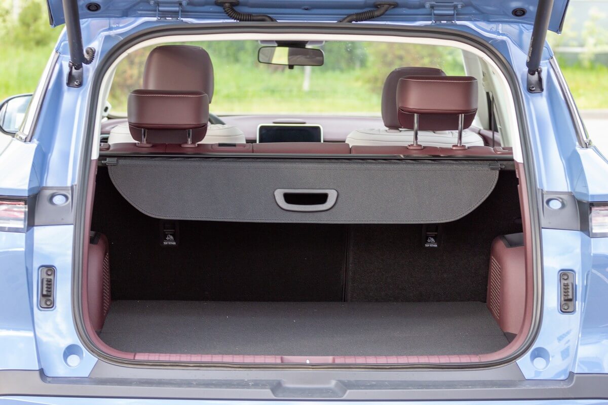 Тест-драйв FAW Bestune T90: ученик обогнал учителя? Тест-драйв FAW Bestune T90: ученик обогнал учителя?