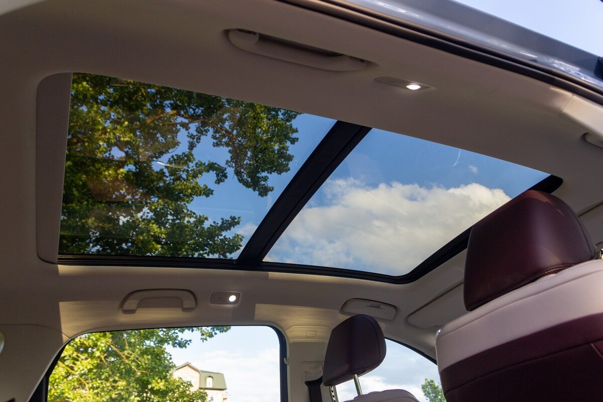 Участие в международных выставках и награды