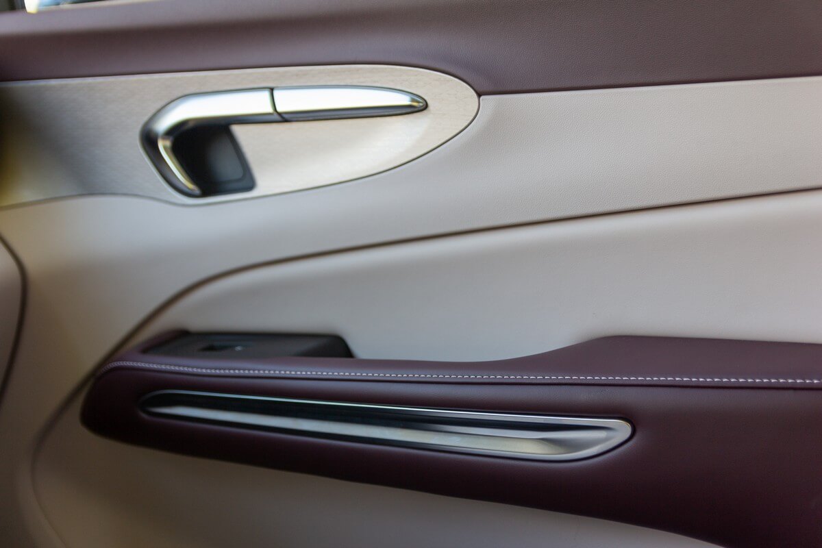 Тест-драйв FAW Bestune T90: ученик обогнал учителя? Тест-драйв FAW Bestune T90: ученик обогнал учителя?