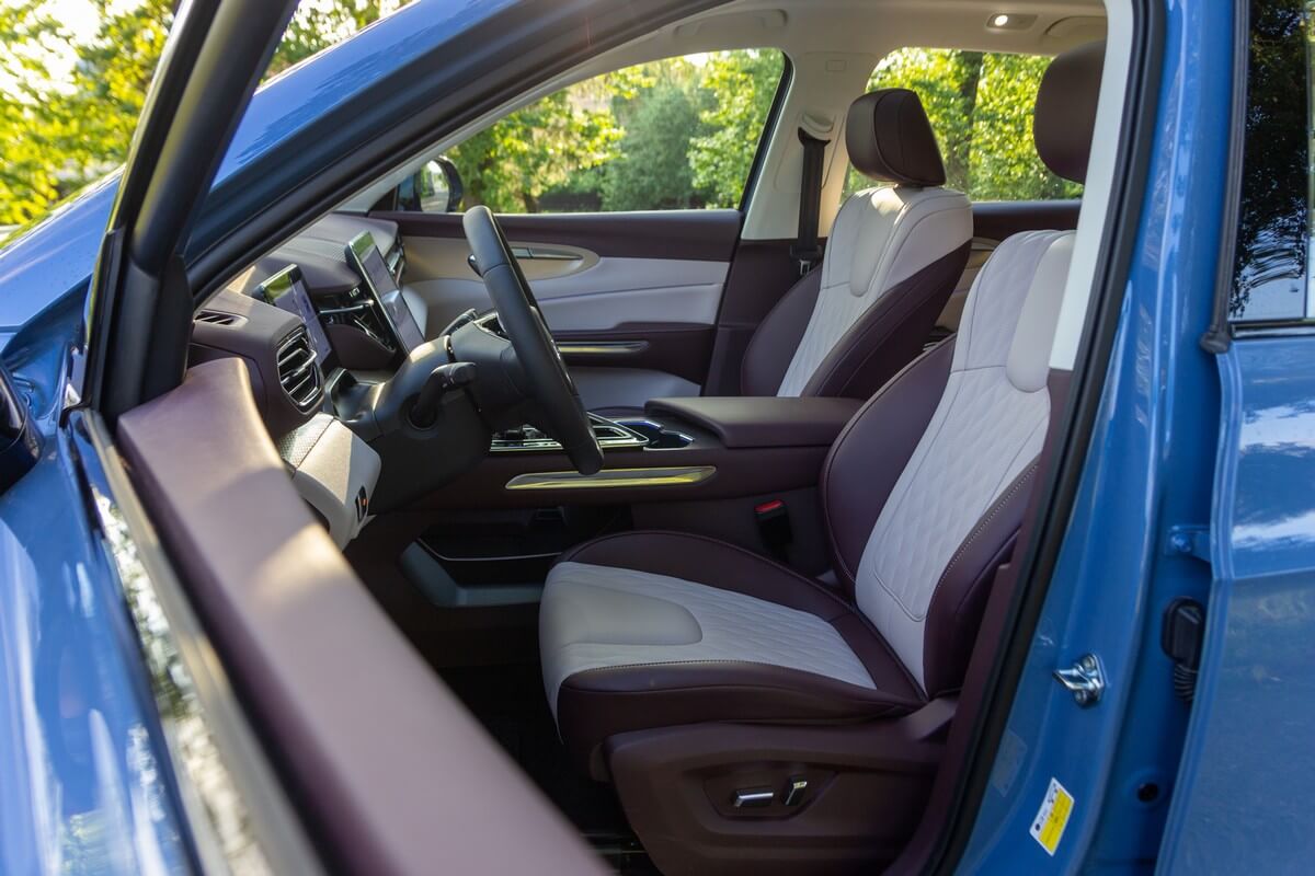 Тест-драйв FAW Bestune T90: ученик обогнал учителя? Тест-драйв FAW Bestune T90: ученик обогнал учителя?