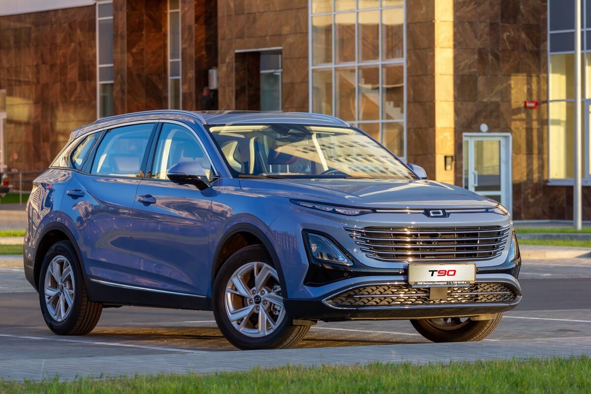 Тест-драйв FAW Bestune T90: ученик обогнал учителя? Тест-драйв FAW Bestune T90: ученик обогнал учителя?