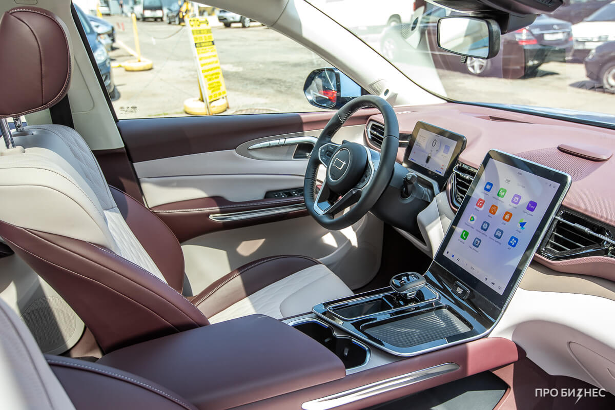 «Сам паркуется, все контролирует — еще бы за меня работал». Сооснователь «Про Бизнес» протестировал FAW Bestune T90 «Сам паркуется, все контролирует — еще бы за меня работал». Сооснователь «Про Бизнес» протестировал FAW Bestune T90