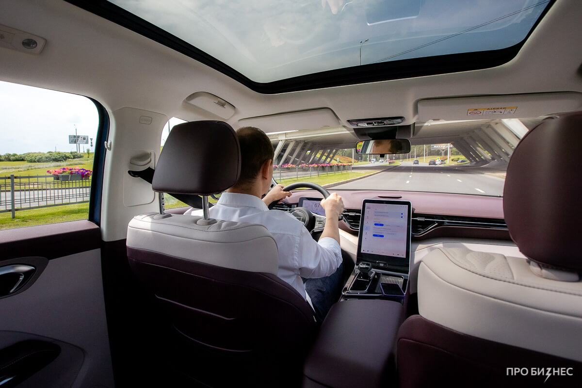 «Сам паркуется, все контролирует — еще бы за меня работал». Сооснователь «Про Бизнес» протестировал FAW Bestune T90 «Сам паркуется, все контролирует — еще бы за меня работал». Сооснователь «Про Бизнес» протестировал FAW Bestune T90