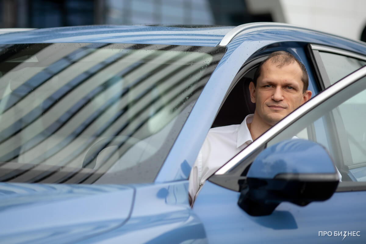 «Сам паркуется, все контролирует — еще бы за меня работал». Сооснователь «Про Бизнес» протестировал FAW Bestune T90 «Сам паркуется, все контролирует — еще бы за меня работал». Сооснователь «Про Бизнес» протестировал FAW Bestune T90