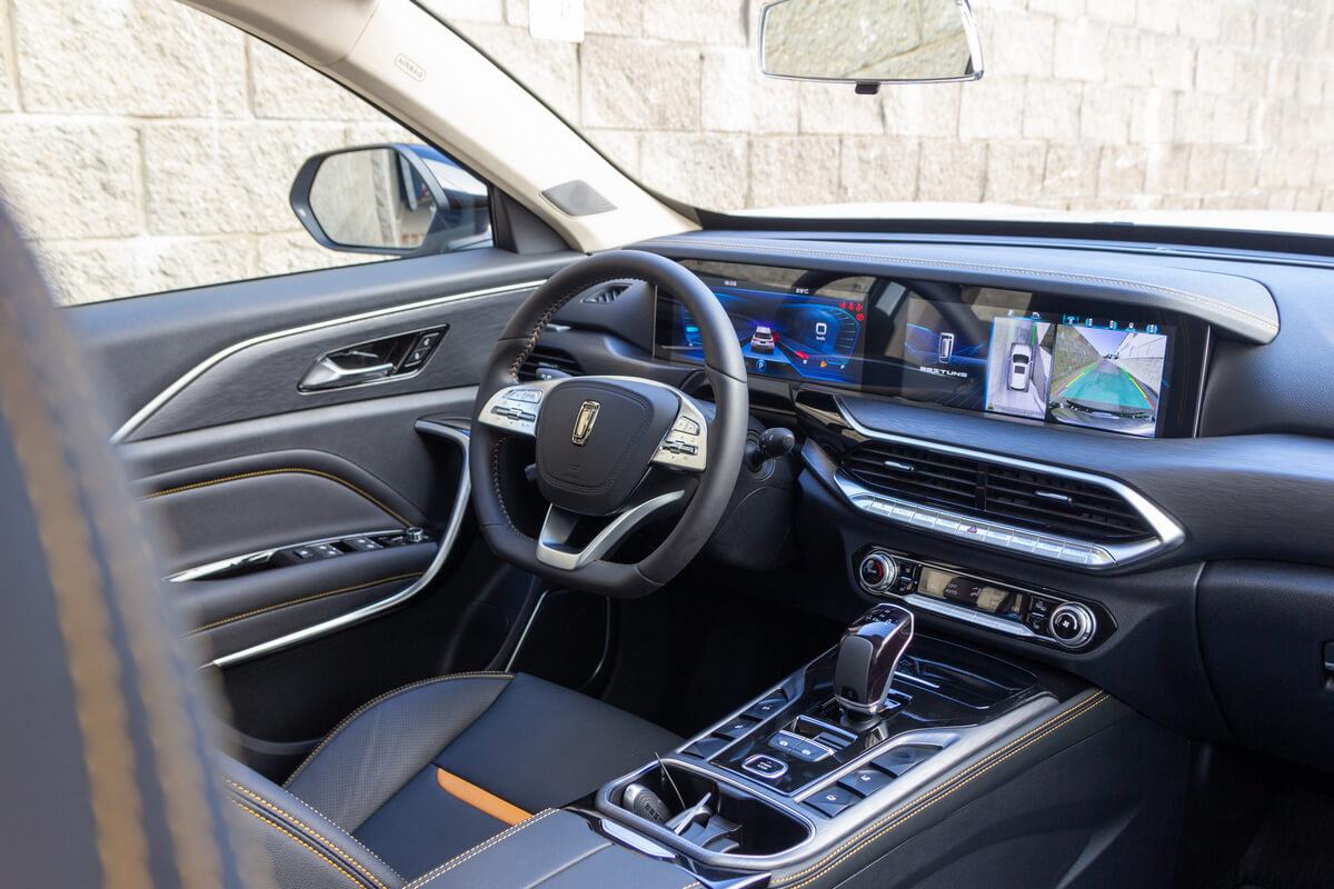 FAW Bestune T77 Black Edition: еще ярче!