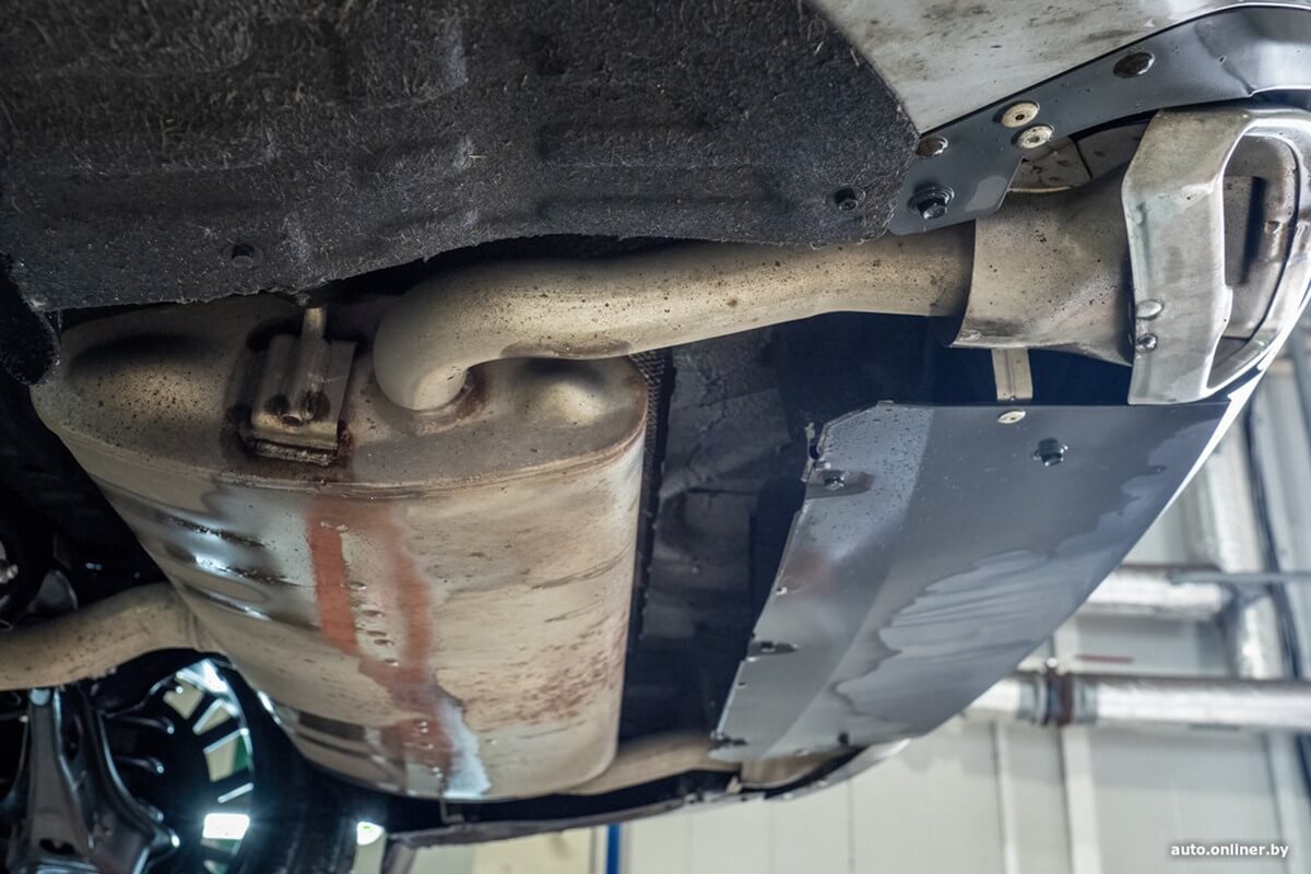 Выдержит ли «китаец» год эксплуатации в Беларуси? На подъемнике после 63 000 км Выдержит ли «китаец» год эксплуатации в Беларуси? На подъемнике после 63 000 км