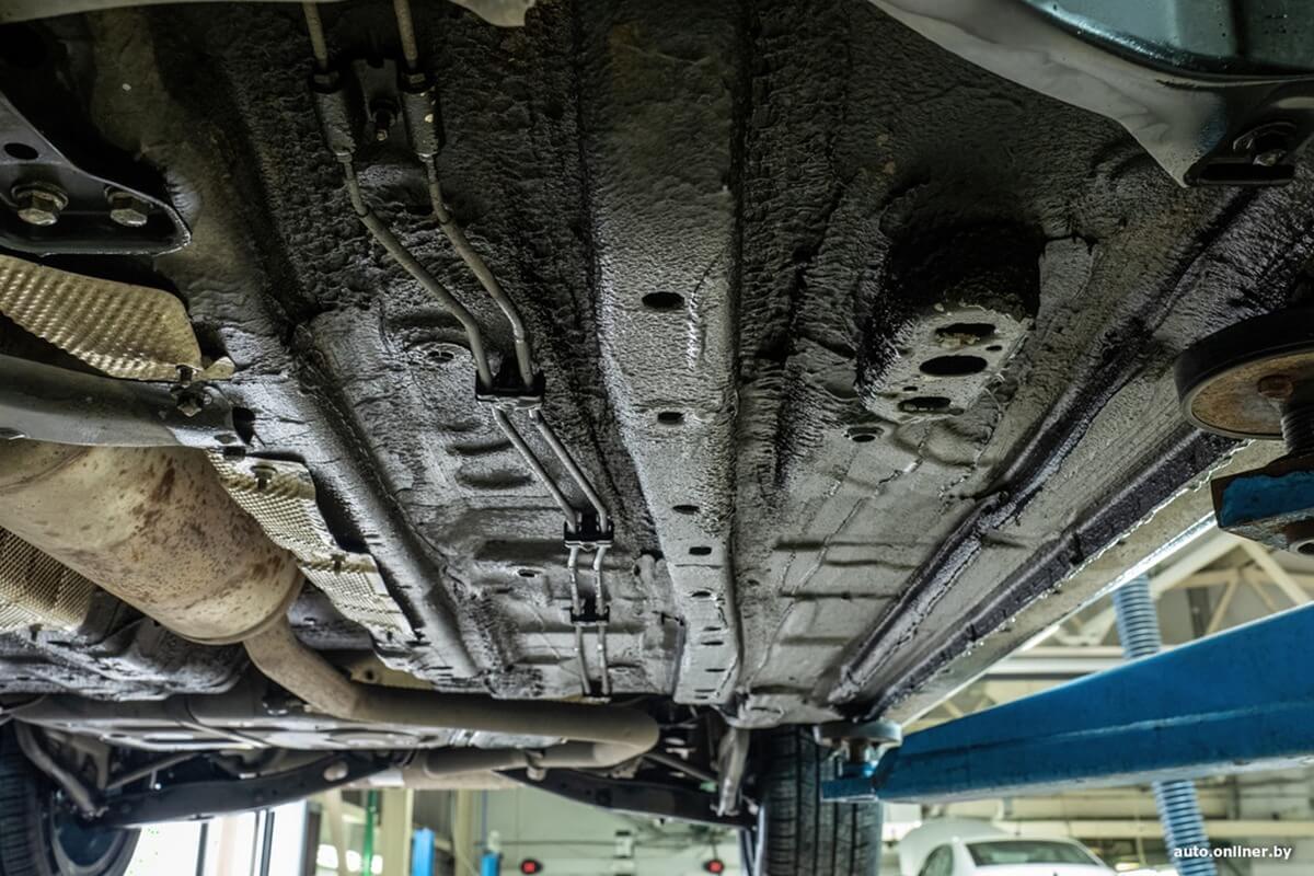 Выдержит ли «китаец» год эксплуатации в Беларуси? На подъемнике после 63 000 км Выдержит ли «китаец» год эксплуатации в Беларуси? На подъемнике после 63 000 км