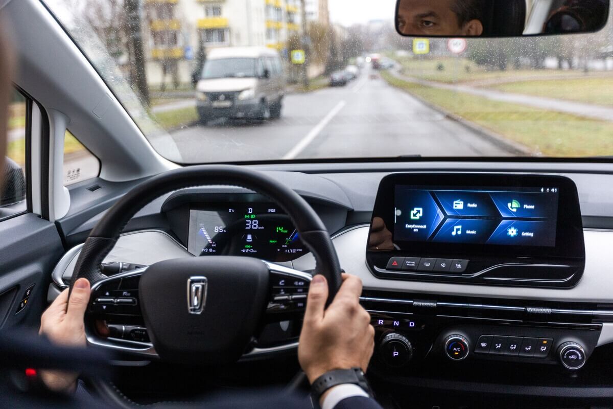 Почему зимой в электромобилях падает запас хода и что с этим делать? Разбираемся со специалистом Почему зимой в электромобилях падает запас хода и что с этим делать? Разбираемся со специалистом