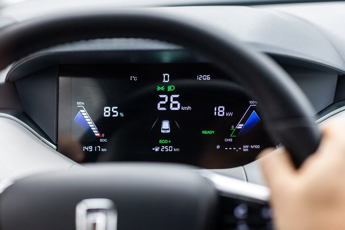 Почему зимой в электромобилях падает запас хода и что с этим делать? Разбираемся со специалистом Почему зимой в электромобилях падает запас хода и что с этим делать? Разбираемся со специалистом