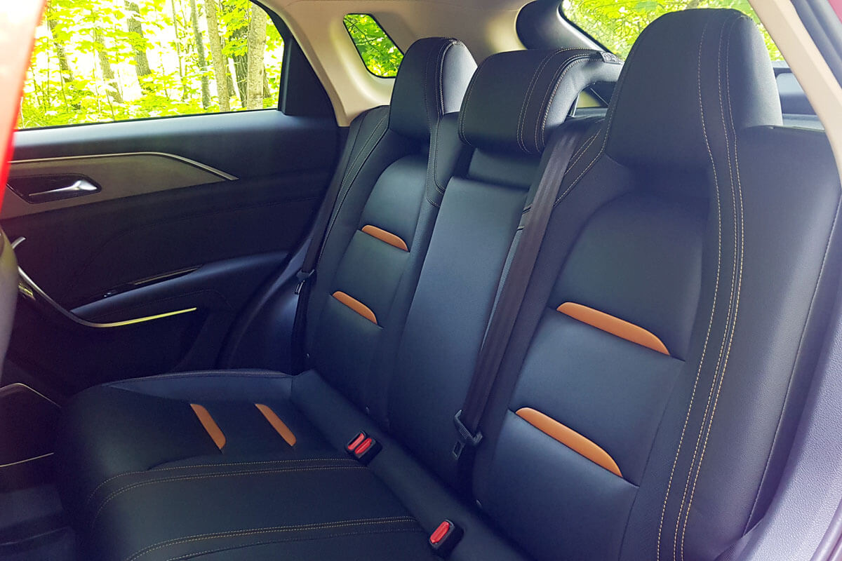 FAW Bestune T77: немецкий характер в китайской оболочке