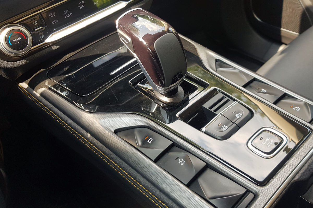 FAW Bestune T77: немецкий характер в китайской оболочке