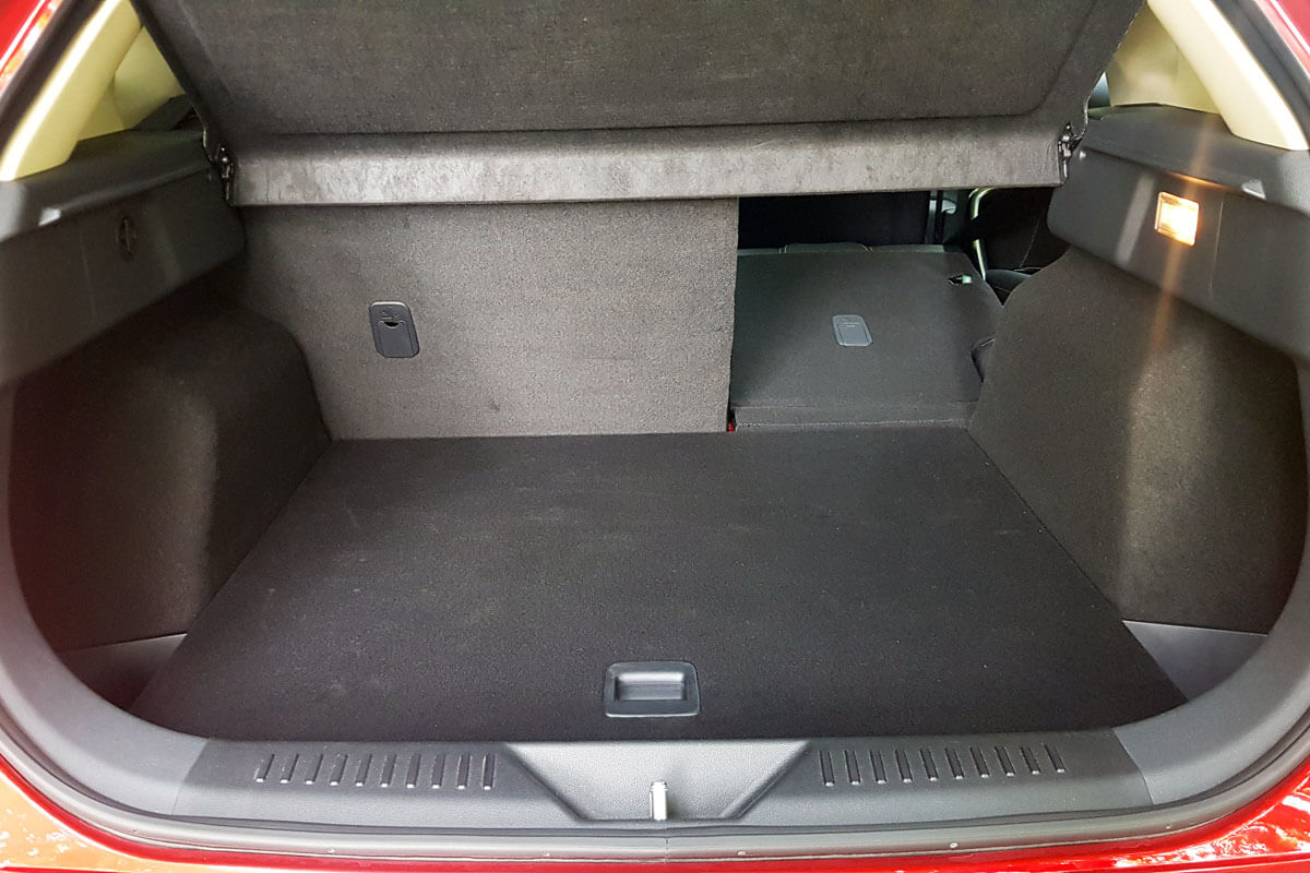 FAW Bestune T77: немецкий характер в китайской оболочке