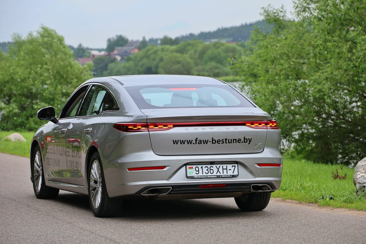 Метит в сменщики «Камри»?. Тестируем китайский лифтбек FAW BESTUNE B70 Метит в сменщики «Камри»?. Тестируем китайский лифтбек FAW BESTUNE B70