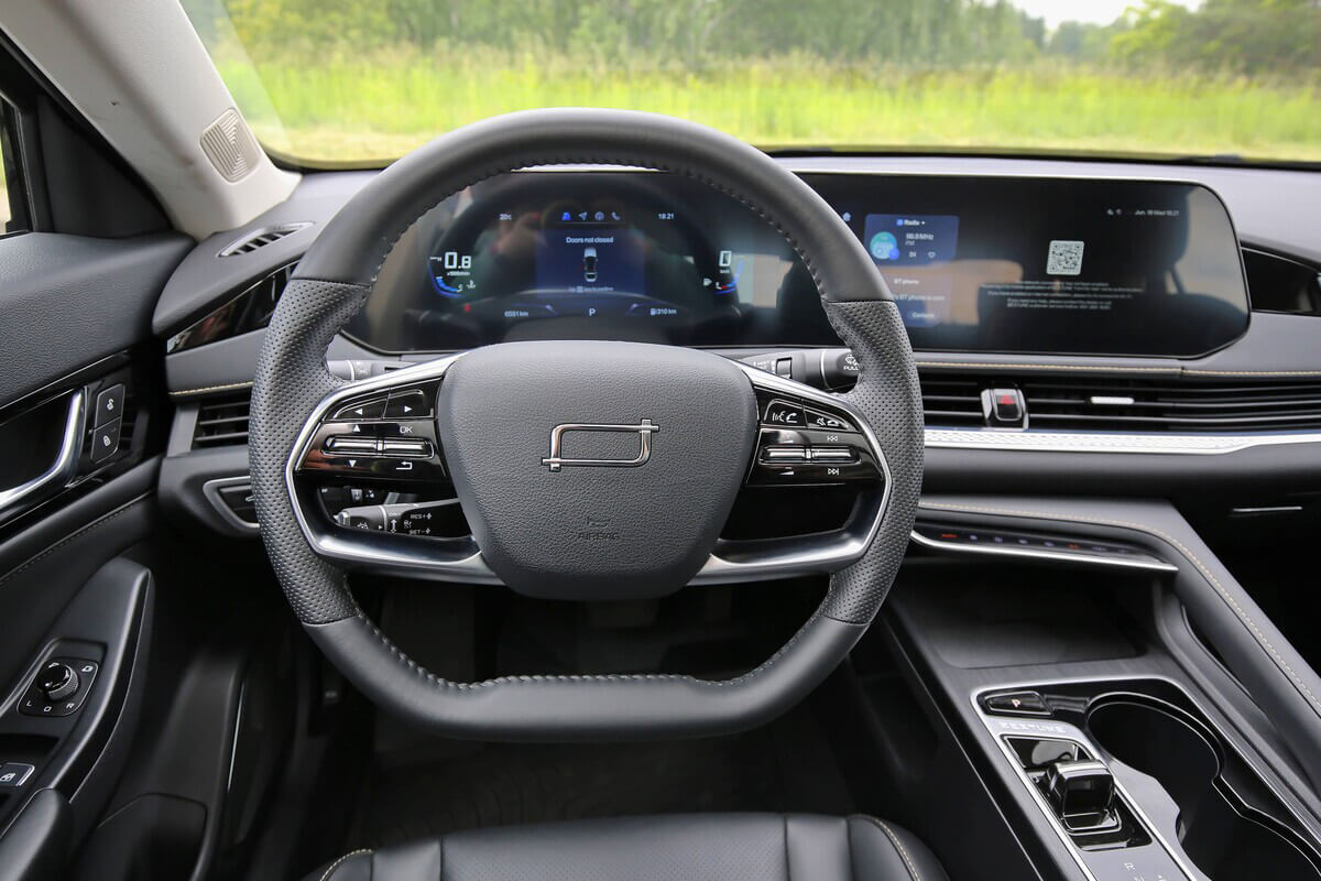 Метит в сменщики «Камри»?. Тестируем китайский лифтбек FAW BESTUNE B70 Метит в сменщики «Камри»?. Тестируем китайский лифтбек FAW BESTUNE B70