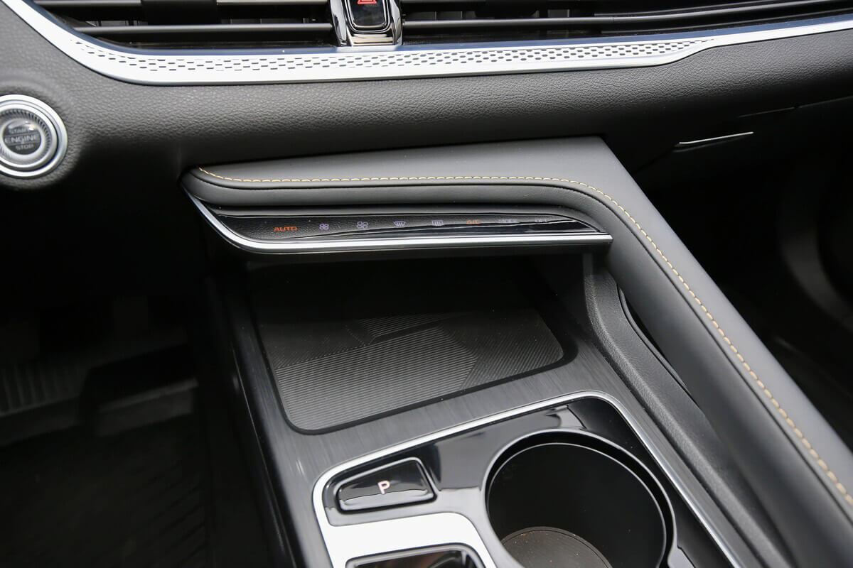 Метит в сменщики «Камри»?. Тестируем китайский лифтбек FAW BESTUNE B70 Метит в сменщики «Камри»?. Тестируем китайский лифтбек FAW BESTUNE B70