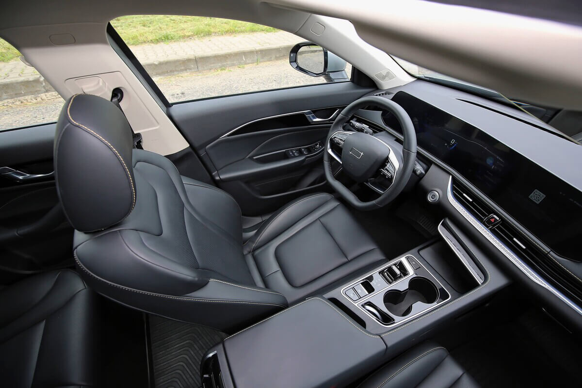 Метит в сменщики «Камри»?. Тестируем китайский лифтбек FAW BESTUNE B70 Метит в сменщики «Камри»?. Тестируем китайский лифтбек FAW BESTUNE B70