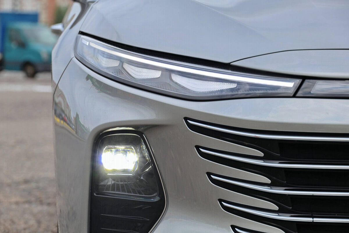 Метит в сменщики «Камри»?. Тестируем китайский лифтбек FAW BESTUNE B70 Метит в сменщики «Камри»?. Тестируем китайский лифтбек FAW BESTUNE B70