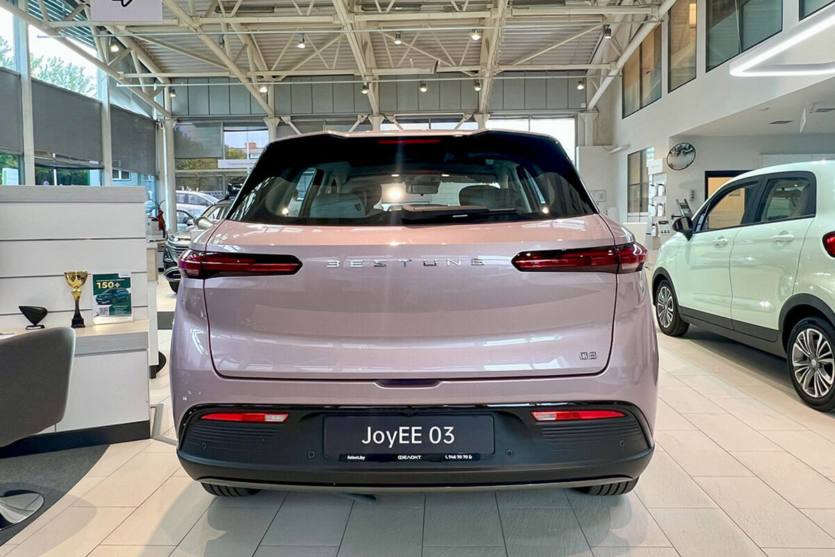 В Беларусь привезли новый компактный кроссовер за $17 тысяч В Беларусь привезли новый компактный кроссовер за $17 тысяч