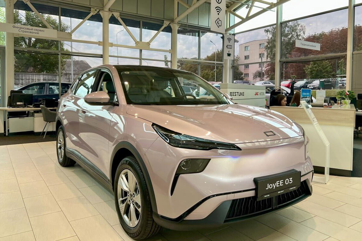 В Беларусь привезли новый компактный кроссовер за $17 тысяч В Беларусь привезли новый компактный кроссовер за $17 тысяч