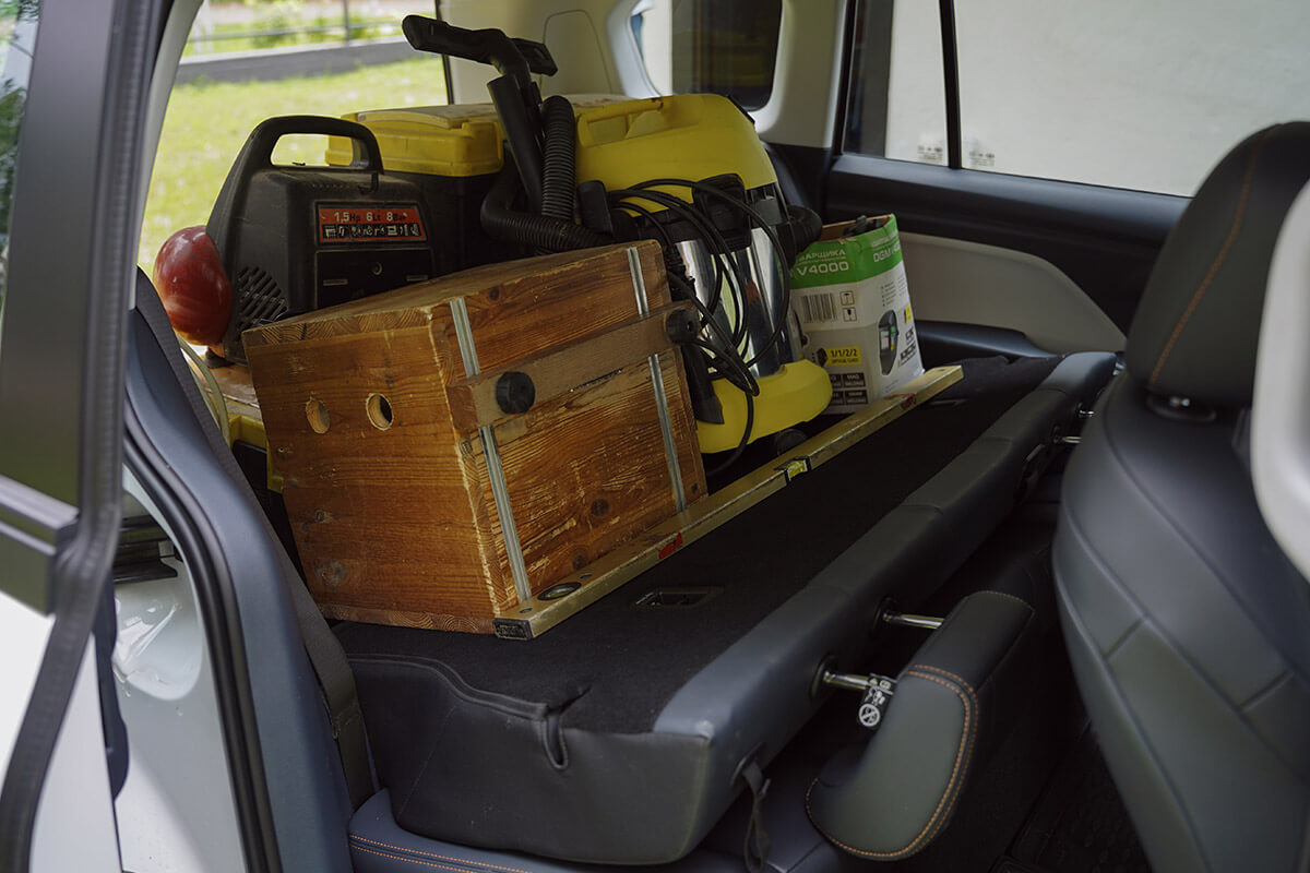 «Для моей работы было бы идеально». Строитель протестировал FAW Bestune NAT и остался приятно удивлен!