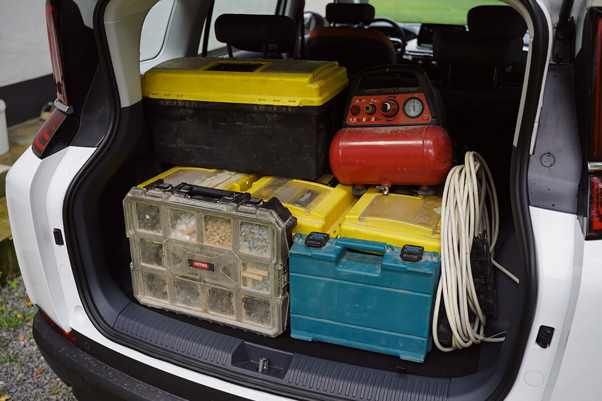 «Для моей работы было бы идеально». Строитель протестировал FAW Bestune NAT и остался приятно удивлен!