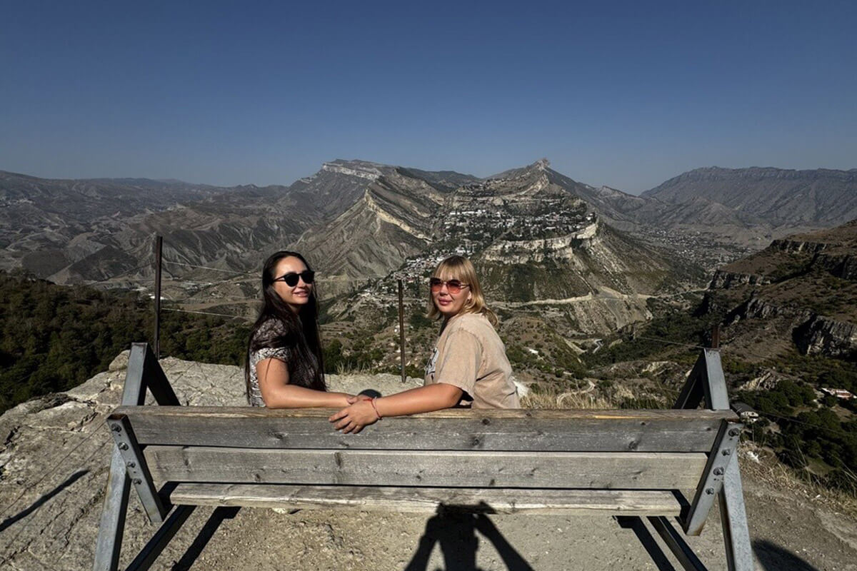 6 500 километров на двух FAW Bestune T77: путешествие из Городка в Дагестан 6 500 километров на двух FAW Bestune T77: путешествие из Городка в Дагестан