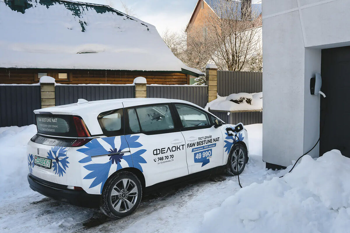 «За эти деньги лучше не придумаешь». Предприниматель и отец троих детей протестировал FAW Bestune NAT