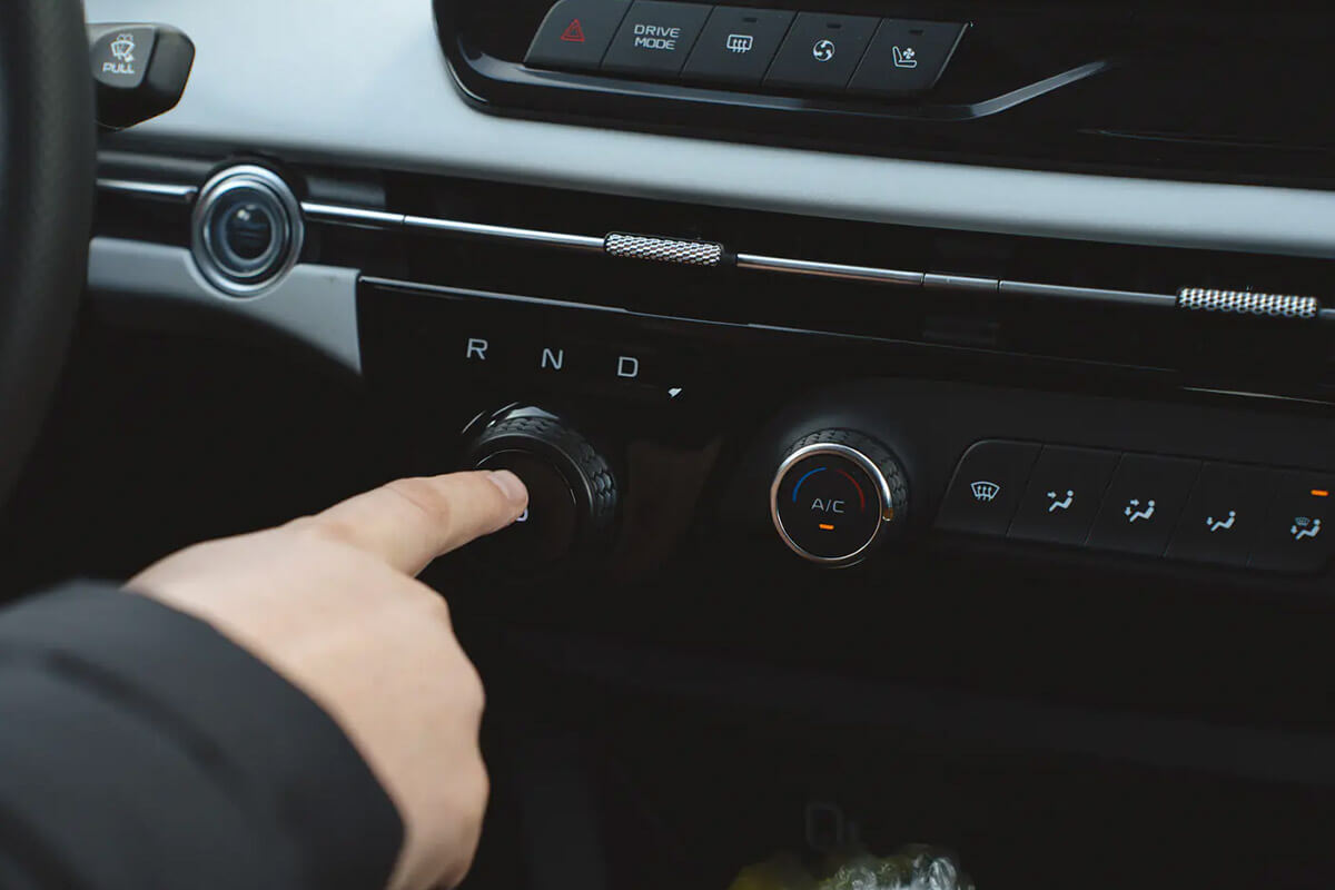 «За эти деньги лучше не придумаешь». Предприниматель и отец троих детей протестировал FAW Bestune NAT