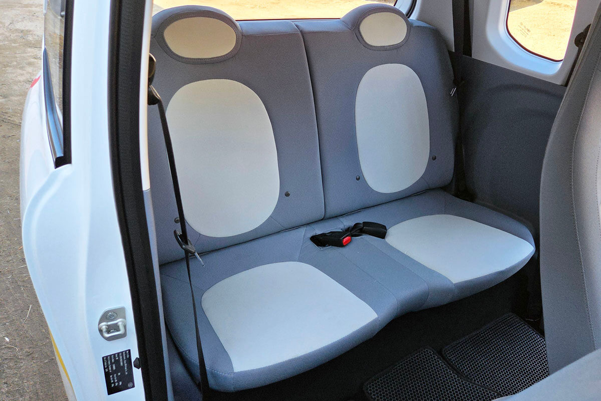 Игрушка? А вот и нет: как FAW Bestune Xiaoma ставит на место большие машины Игрушка? А вот и нет: как FAW Bestune Xiaoma ставит на место большие машины