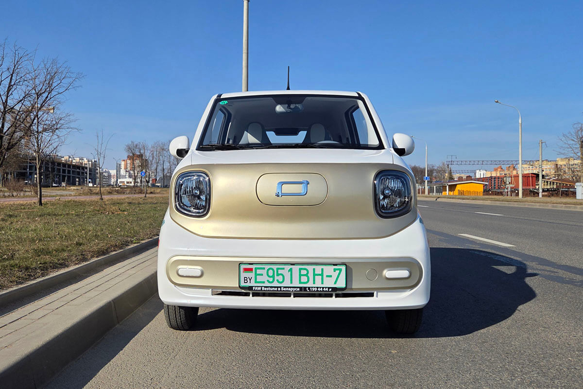 Игрушка? А вот и нет: как FAW Bestune Xiaoma ставит на место большие машины Игрушка? А вот и нет: как FAW Bestune Xiaoma ставит на место большие машины