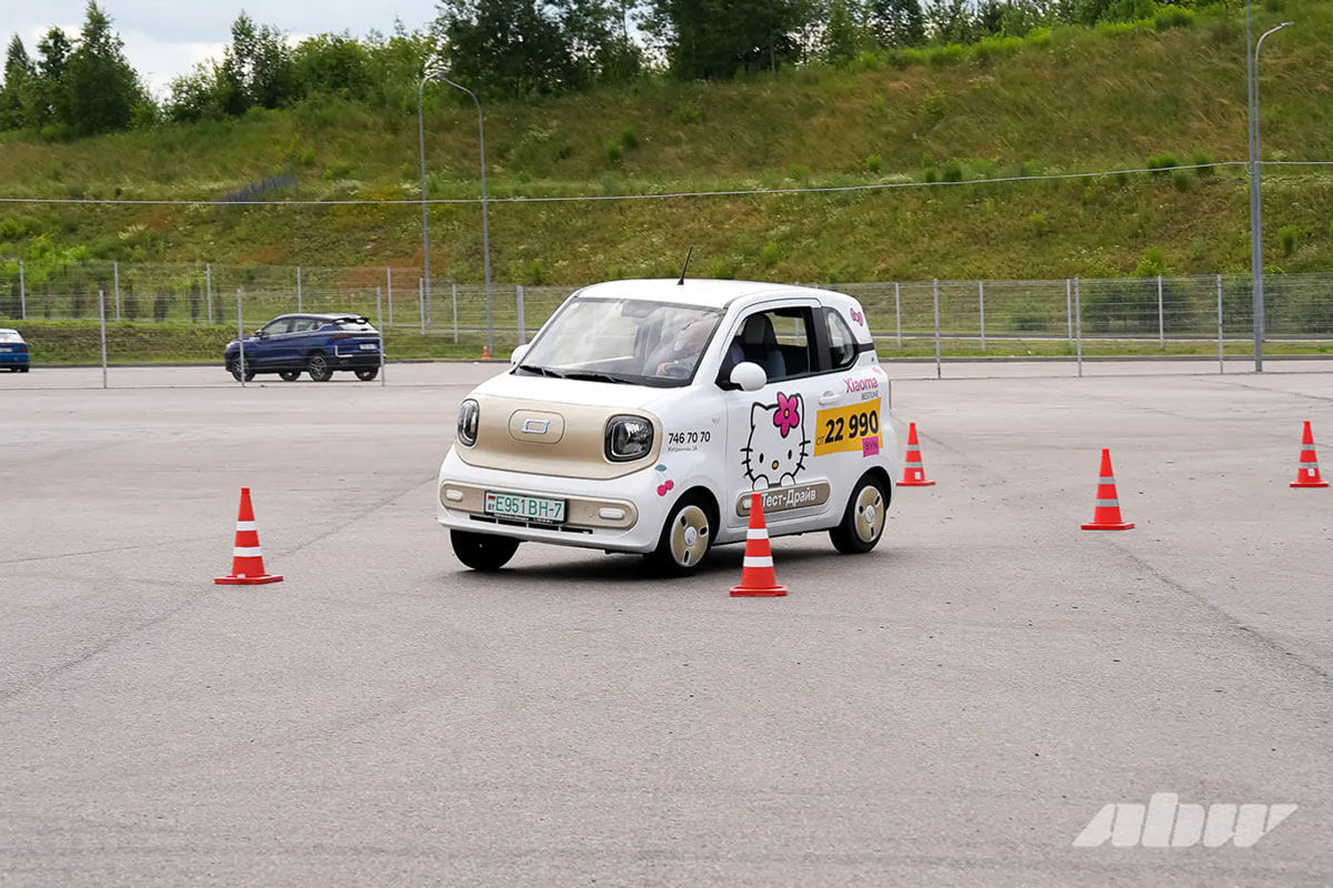 Удалось ли перевернуть Xiaoma? Испытываем автомобиль с экспертами на площадке ДОСААФ Удалось ли перевернуть Xiaoma? Испытываем автомобиль с экспертами на площадке ДОСААФ